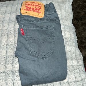Size 2T Levi’s pants